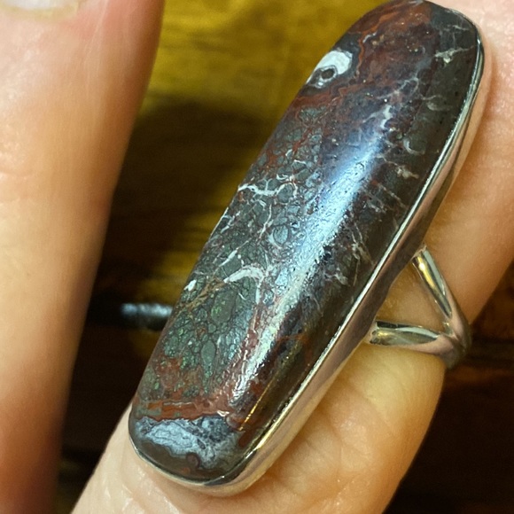 Crazy Lace Agate Rectangle Sterling Silver Ring. Size 6 1/2 - Picture 2 of 2